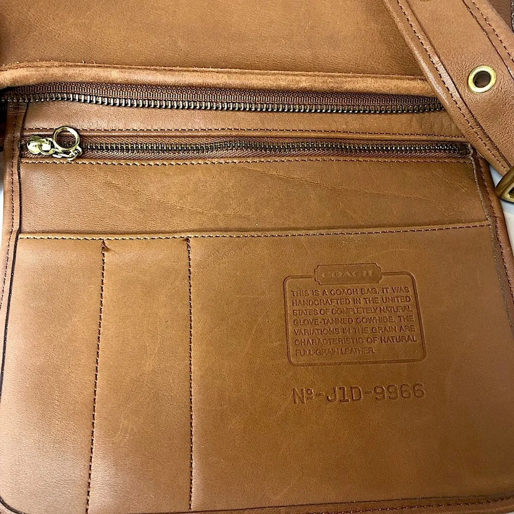 Vintage COACH Legacy Zip Camel Glove-Tanned Leather Shoulder Bag USA 9966